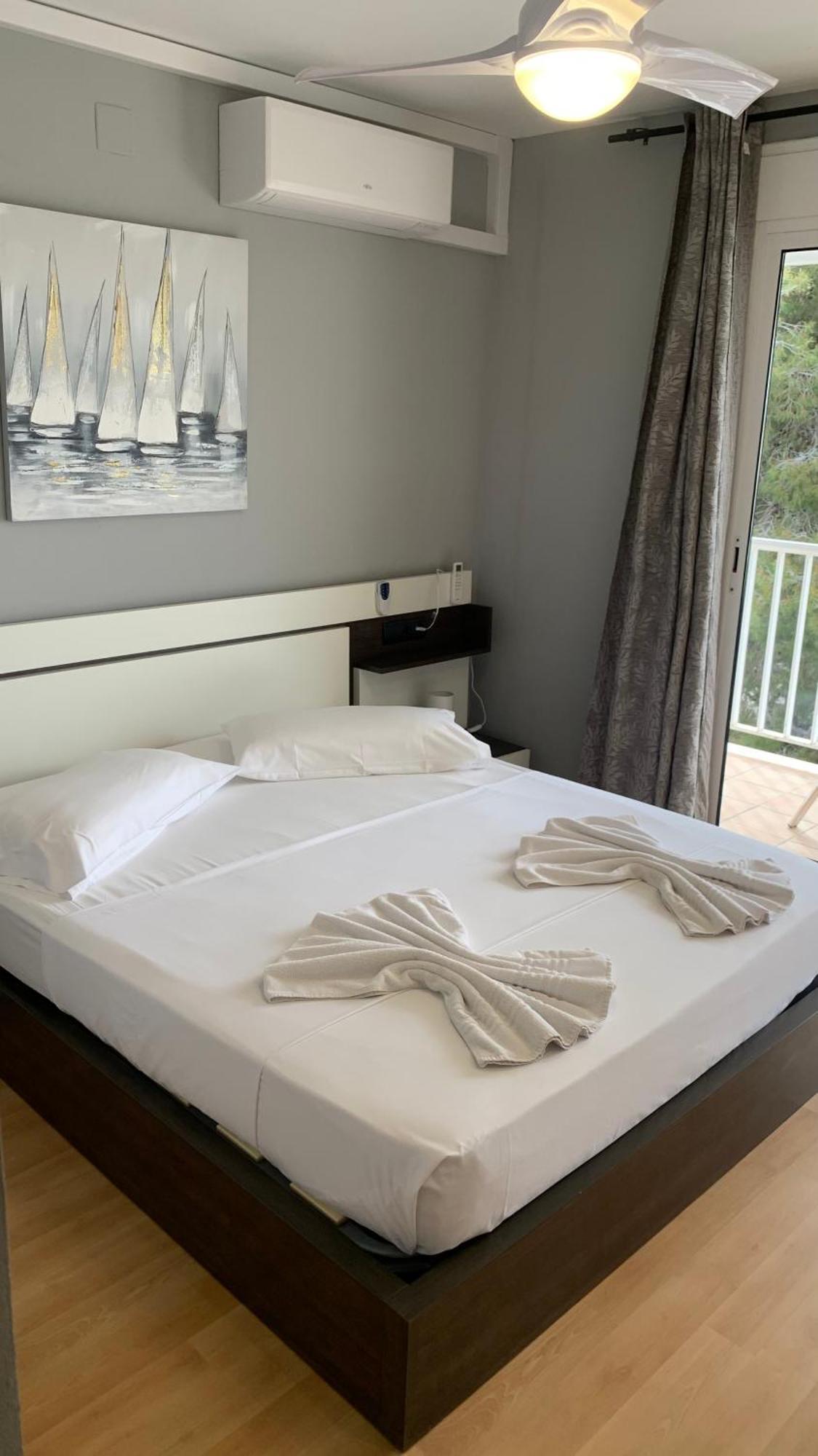 Apartamento Ginette Sunbeach 萨洛 外观 照片